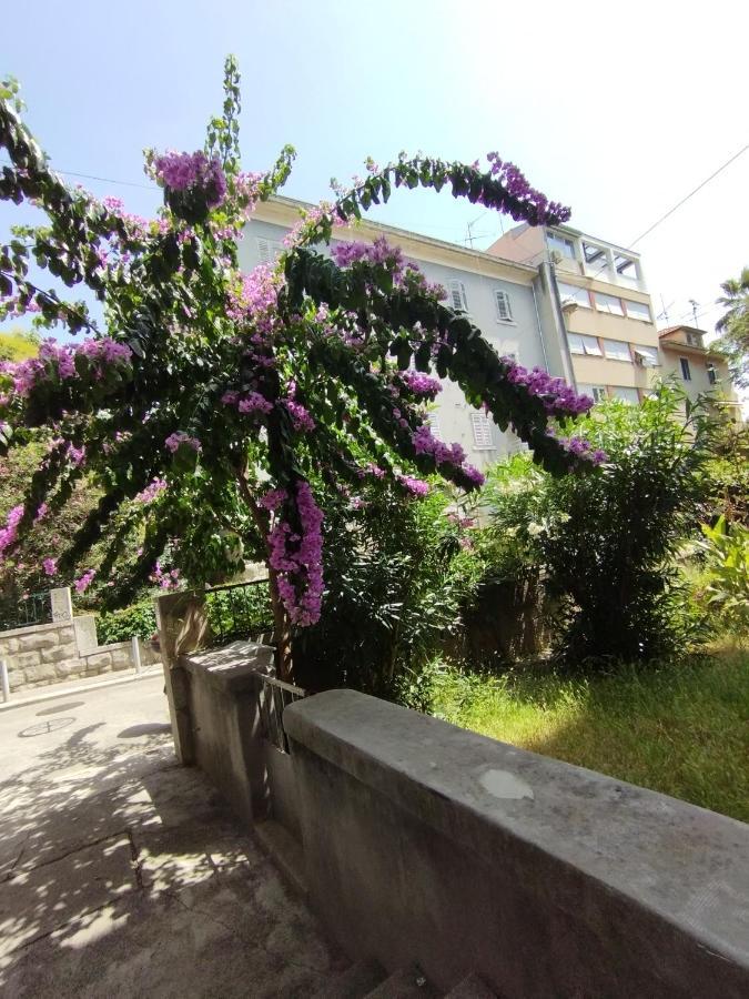 Bugenvilija Apartment Split Eksteriør billede