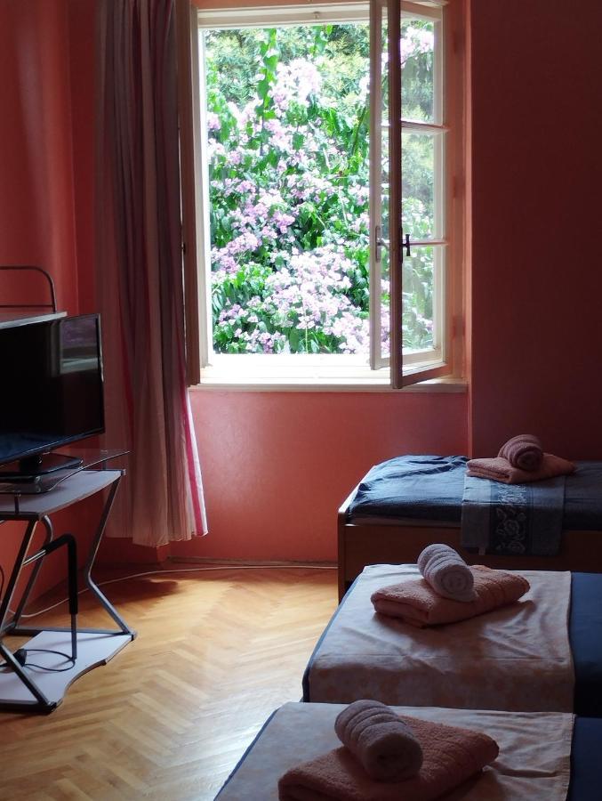 Bugenvilija Apartment Split Eksteriør billede